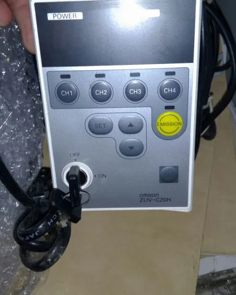 日本欧姆龙紫外线UV LED机,点光源机ZUV-C20H 配4灯头和镜头