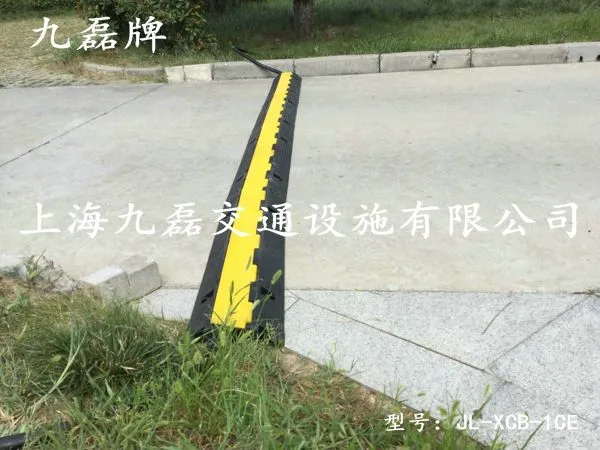 护线槽,车间护线槽,地面护线槽,路面护线槽,道路护线槽,过道护线槽,活动护线槽,耐压护线槽