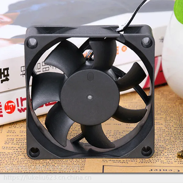 7025直流无刷风扇 5V12V24V静音 高转速大风量 汽车坐垫风扇