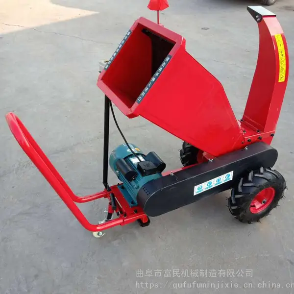 移动式碎枝机视频/枝条破碎机价格/果园枝条粉碎机