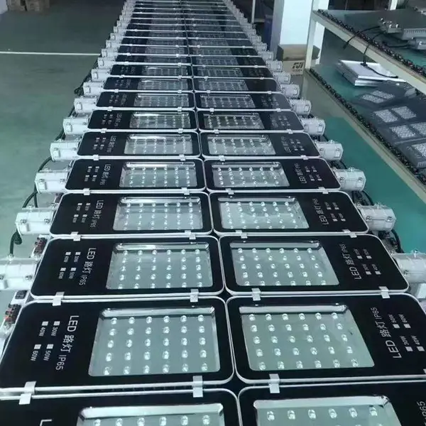 鲁邦(图),小区路灯改造,玛纳斯路灯改造