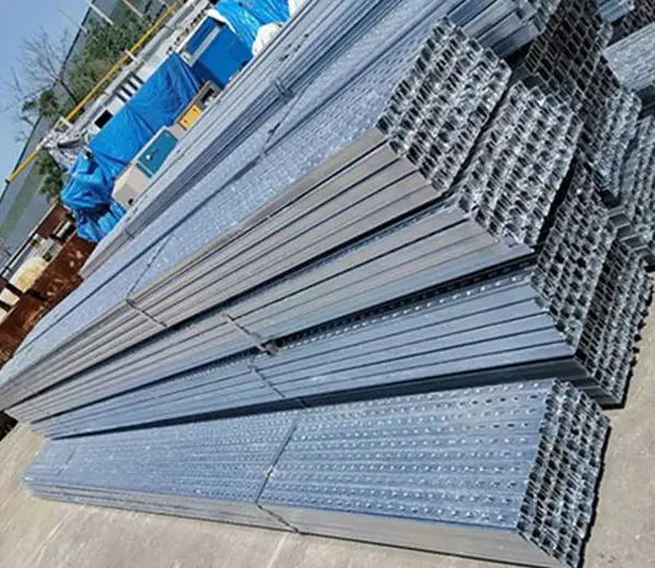 C型钢供应 选材优良按需定制 建筑装饰桥梁屋架用 鑫洲