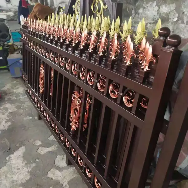 贵阳铝艺大门铜仁锌钢围栏铜仁锌钢栏杆遵义市政护栏铁艺大门