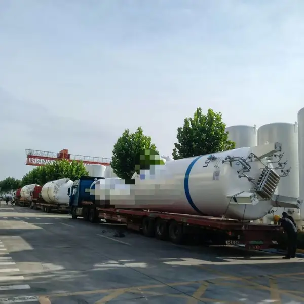 工业气体储罐、液体储罐、液氧储罐、二氧化碳储罐、可定非标压力容器、不锈钢储罐