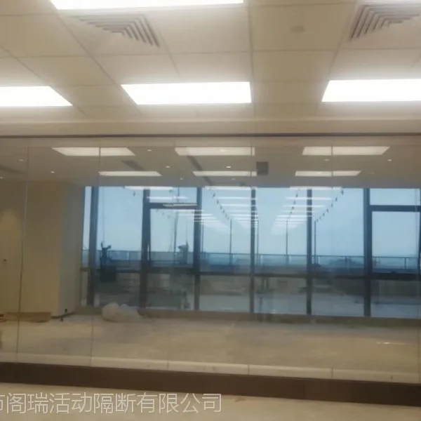 上下框玻璃活动隔断供应 福田屏风隔断墙加工