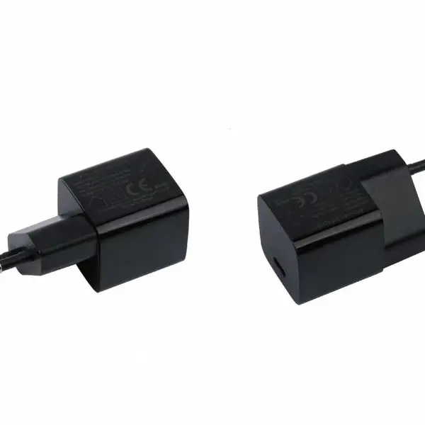 12V1.67A 11V1.8A PD20W手机氮化镓快充,小家电充电器