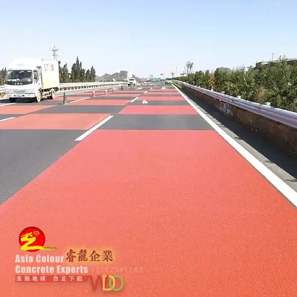 睿龙陶瓷颗粒超薄耐磨防滑路面 3-5mm厚 粒径1-3mm