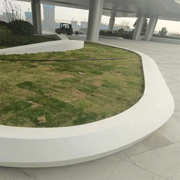 户外景观真石丽泰科石 耐磨防滑泰克石坐凳 预制现浇均可