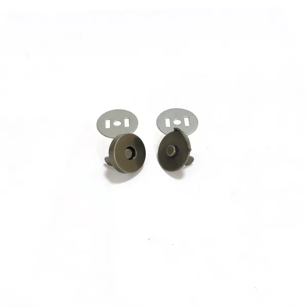 18MM古银色半盖磁钮