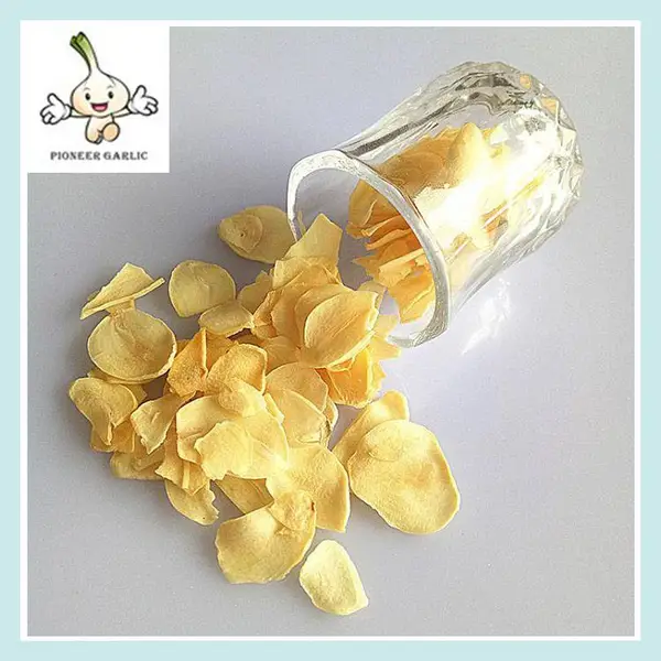 脱水蔬菜调味品 大蒜脱皮去根烘干 蒜片冷库储存
