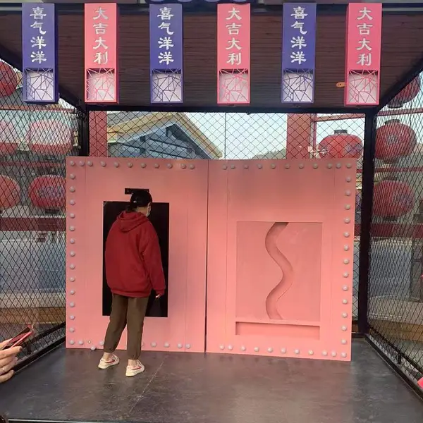 2022新款儿童抓娃娃机 体感扭蛋机商场美陈道具 体感盲盒扭蛋机租售