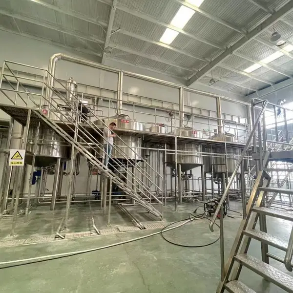 酒厂啤酒机器设备 原浆啤酒生产设备年产50万吨大型啤酒设备