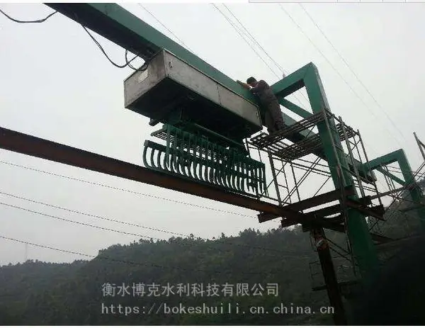 移动式清污机找博克水利厂家优质产品
