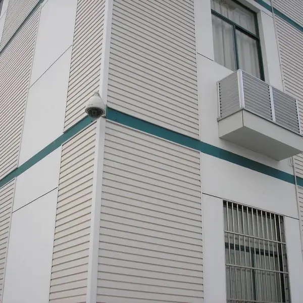 厂家直销专业生产外墙装饰挂板PVC外墙挂板