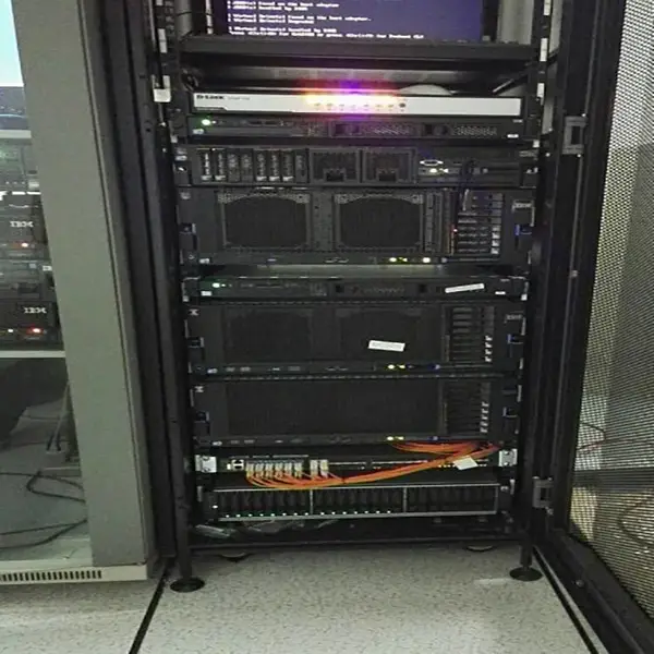 重庆九龙坡大容量服务器16GB2U机架式支持上门维修数据库服务