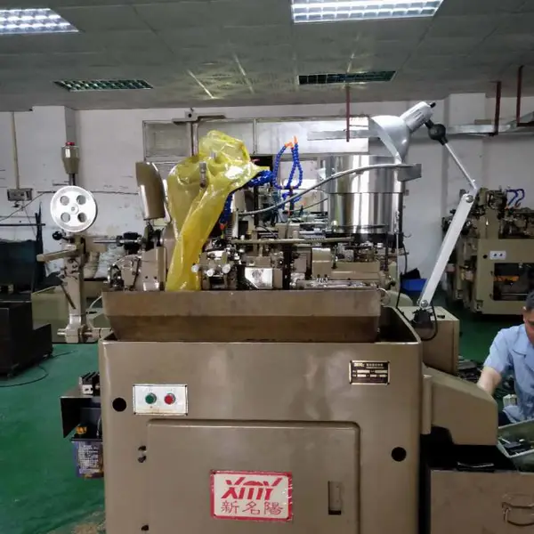 自动化车床 哪里有多功能修面 倒角 外径 内孔的自动化车床 自动化改装机厂家