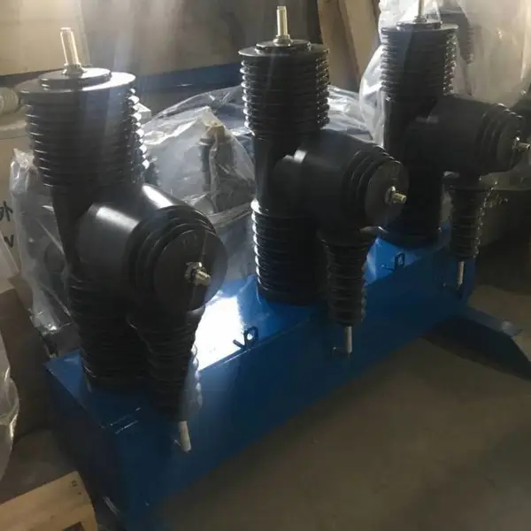 ����35KV��·�͸�ѹ��ն�·��