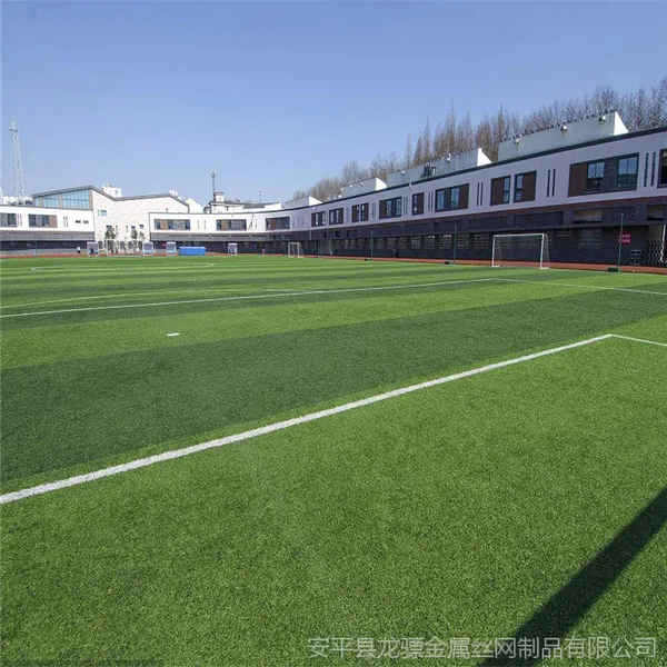 假草皮型号 假草皮装饰墙 仿真草吊顶效果图