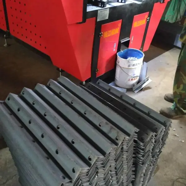 银江YJ--0900型建筑方柱扣机械设备使用快捷方便