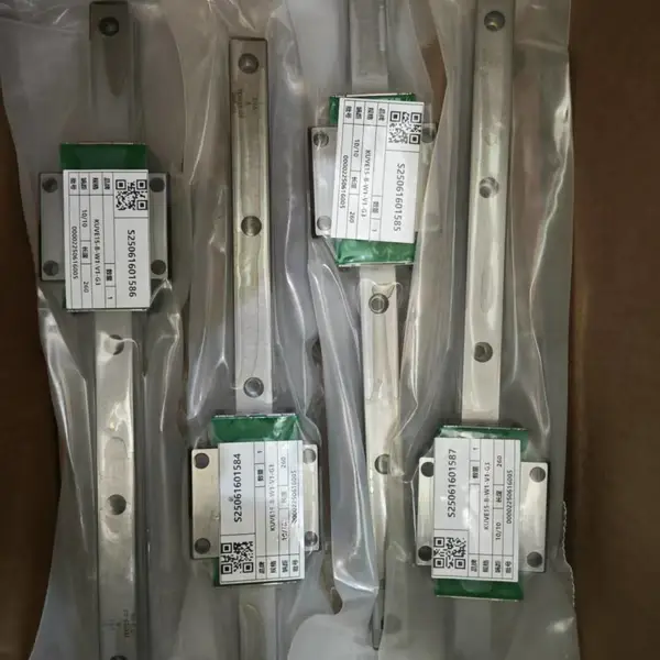 INA导轨滑块KWVE15-B-ESC-V1-G3,窄短型低组装滑块
