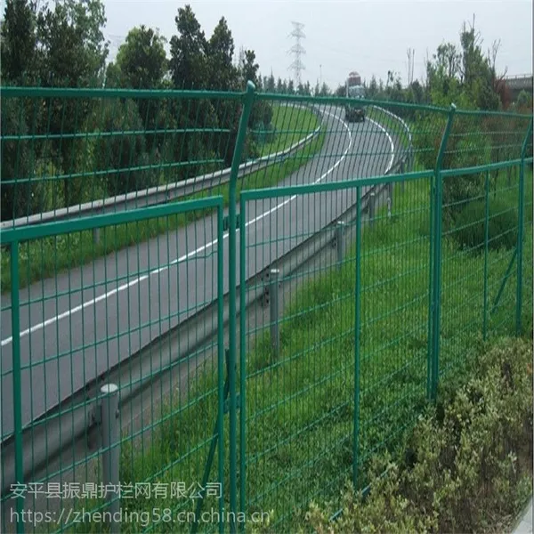 振鼎 喷塑墨绿框架高速围栏网 铁丝编织防护隔离栅