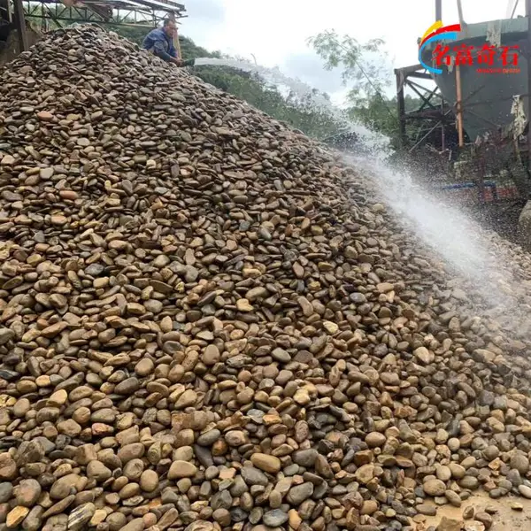 广东鹅卵石装饰,鹅卵石的用途,铺设鹅卵石大量批发