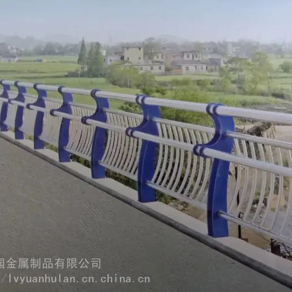 无锡灯光桥梁护栏 不锈钢复合管护栏