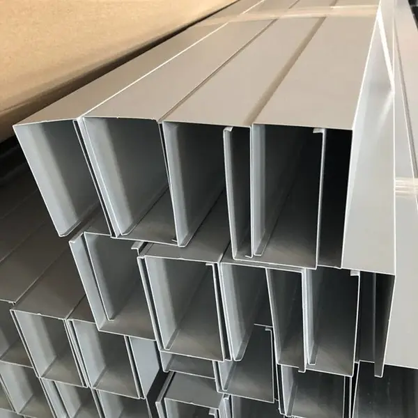 粤艺佰吊顶铝方通 白色U型铝方通 防潮铝方通格栅