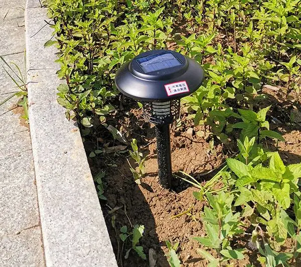 苏州尚科公园度假村太阳能户外灭蚊器价格图片效果案例