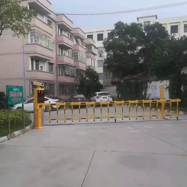 江门栅栏道闸门 工厂电动道闸 广告道闸 自动起落栏杆