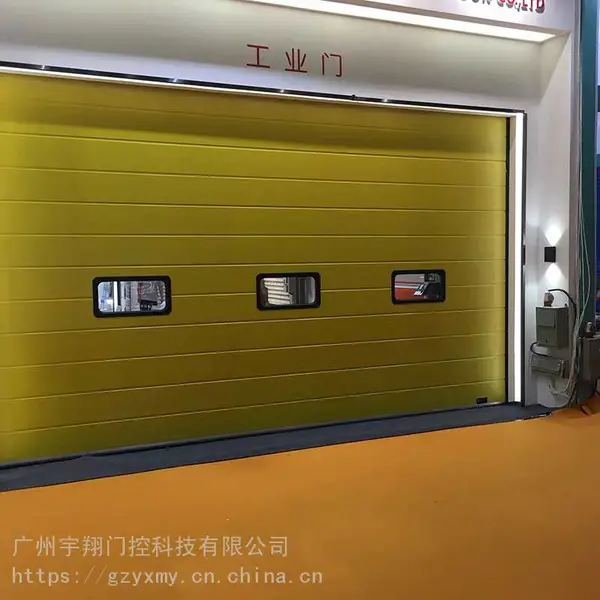 宇翔维修定制工业提升门 车库翻板门 工业滑升门门板防夹手断桥凹凸板型 工业门 电动门 背筋门板生产厂家