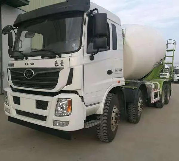 重汽豪曼12方轻量化搅拌车