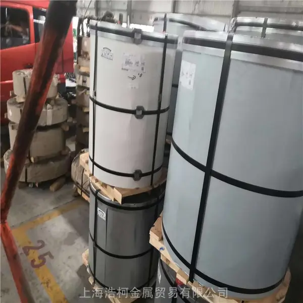���ձ��ֲ�Ϳ�� 0.8�� ���ְ׻Ҳ�Ϳ�� ��̼����25��