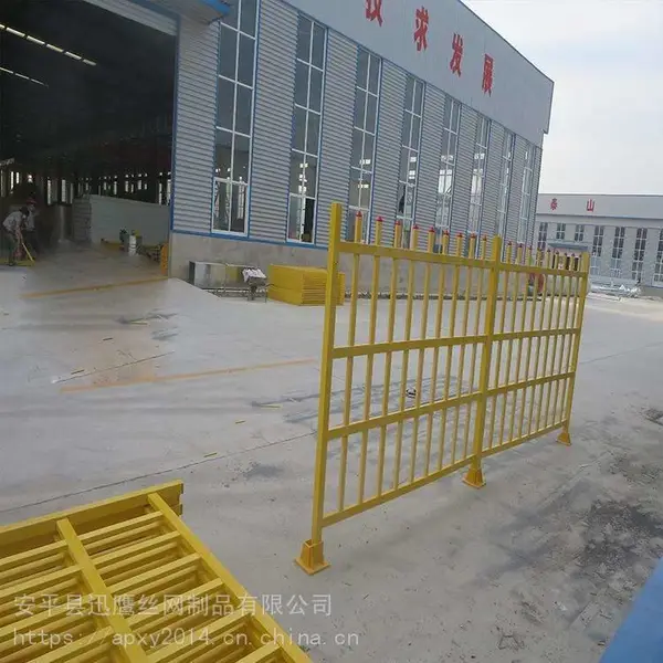 玻璃钢护栏A聚酯安全防护栏A迅鹰酚醛树脂围栏生产厂