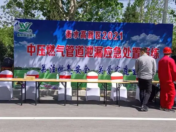 武强桁架灯光音箱舞台桌椅出租公司