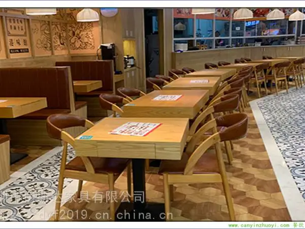 ����ʯ������տ�һ���� ����ֽ�Ͽ����� һ��һ��С���������� ��������