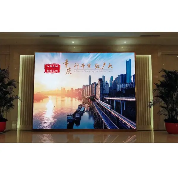 落地可移动高亮度户内晶元P2.5全彩广告机显示屏