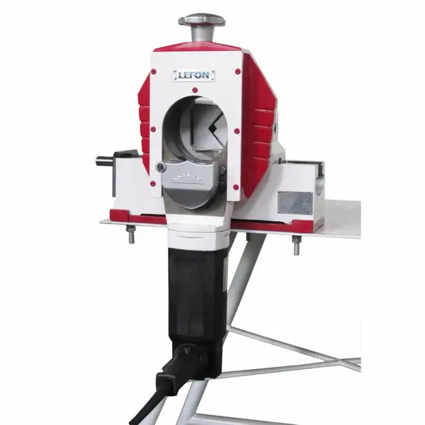 ����ʽ�йܻ��綯�����и���ƿڱ��ڹܵ�������¿ڻ�����һ���
