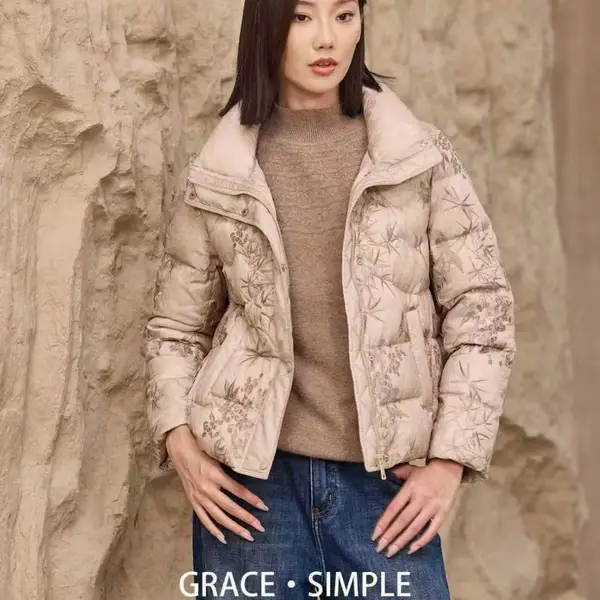 品牌歌蒂雅诗专柜羽绒服典雅时尚修身女装批发供应链
