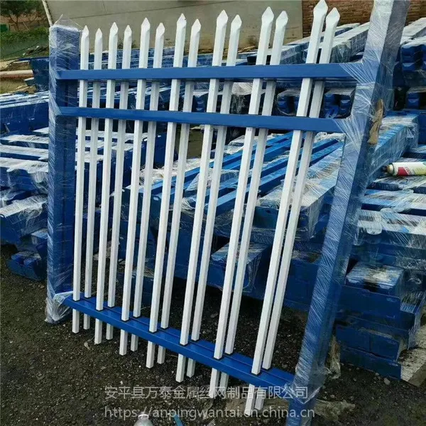 ѧУΧǽ������� ��������դ�� ���볡��Χǽ��