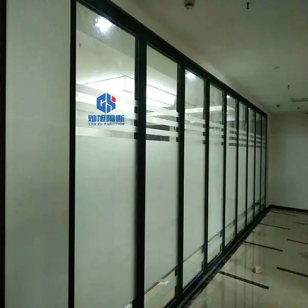 电动隔断-电动活动隔断设计-半自动电动隔断安装-电动百叶隔断厂家-灿旭隔断优选