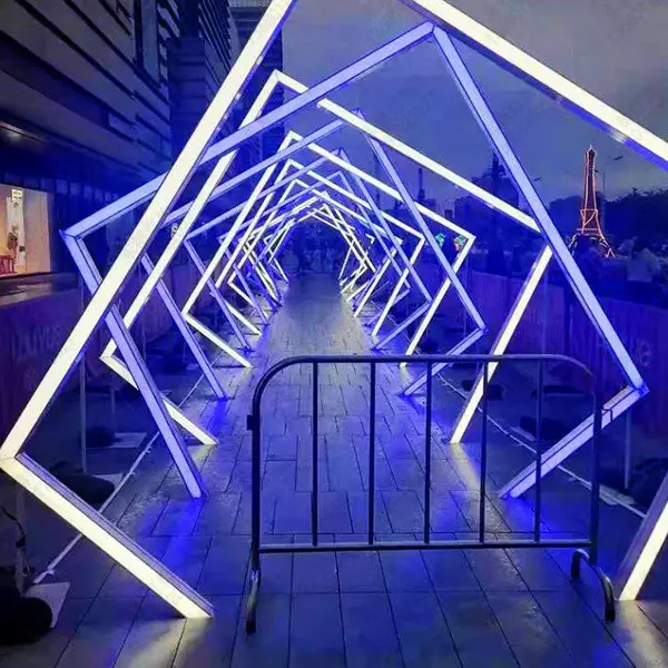 LED时光隧道定制公园景区亚克力几何发光拱门灯光炫彩隧道租售