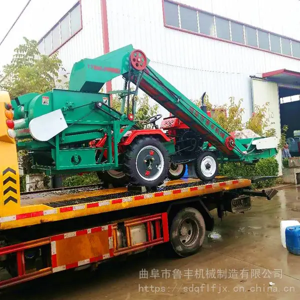 35马力拖拉机带双筒玉米脱粒机大型玉米打粒机报价