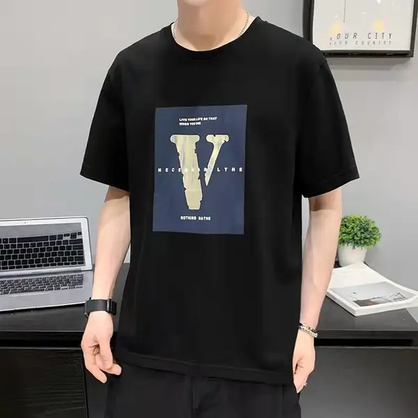 江苏苏州平江服装批发市场有一款衣服店面服装货源店面活动男装T恤