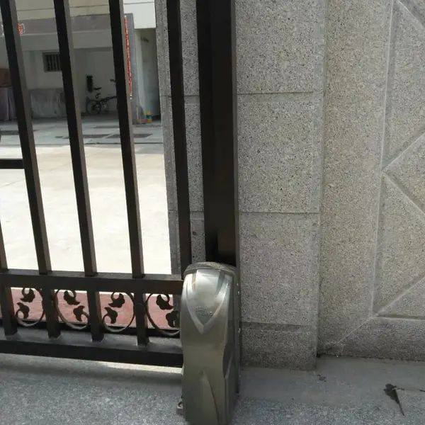 乐山别墅大门开门机 别墅平移大门电机 阿尔卡诺远程遥控别墅大门电机