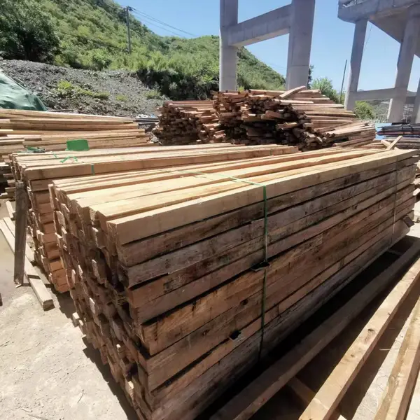 工地建筑模板回收 旧竹胶板 旧木方公司常年回收