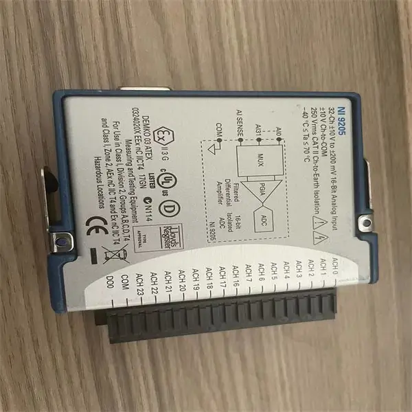 ���ճ��۵�ѹ���ݲɼ�ϵͳ NI 9205