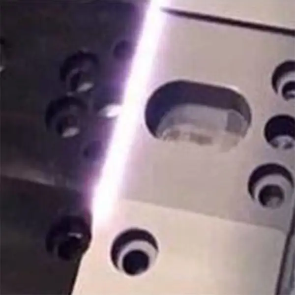 充电器激光镭雕机 激光喷码机恩耐激光机
