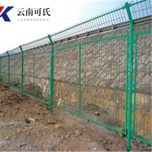 云南可氏公路护栏网铁路护栏网厂家直销