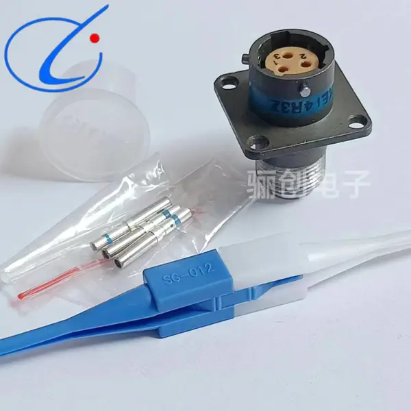 XKE14R5Z 圆形航空连接器 卡口锁紧 可靠连接 仪器仪表接插件